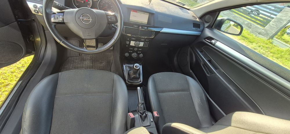 Opel Astra GTC Xenon Tempomat