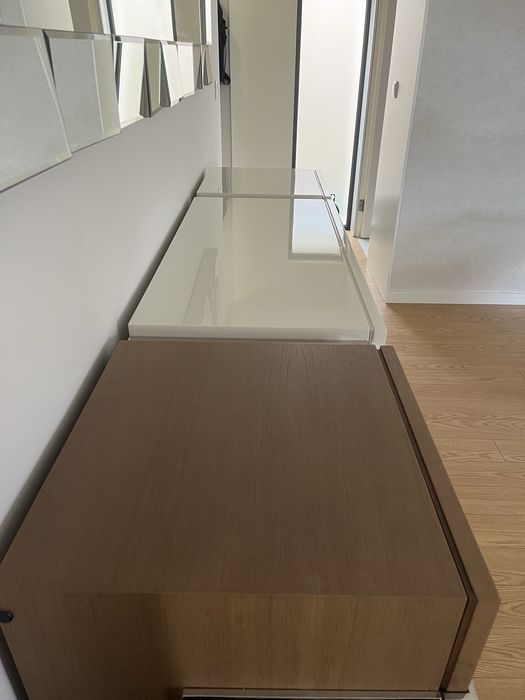 Movel aparador e espelho