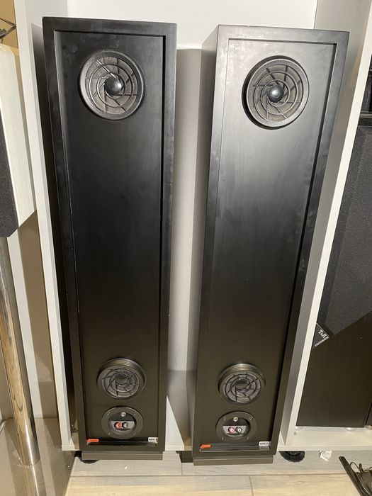 Kolumny Dynaudio Contour II