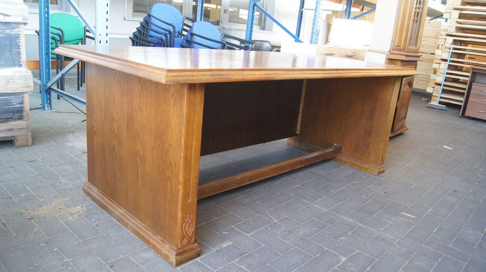 Zestaw mebli dębowych