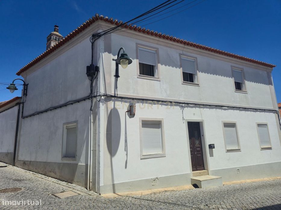 Traditional Alentejo House with Courtyard and Garage – Pias, Serpa