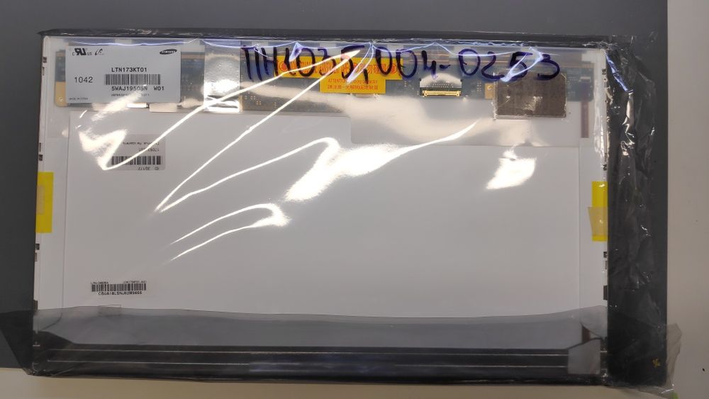 Нова матриця LTN173KT01