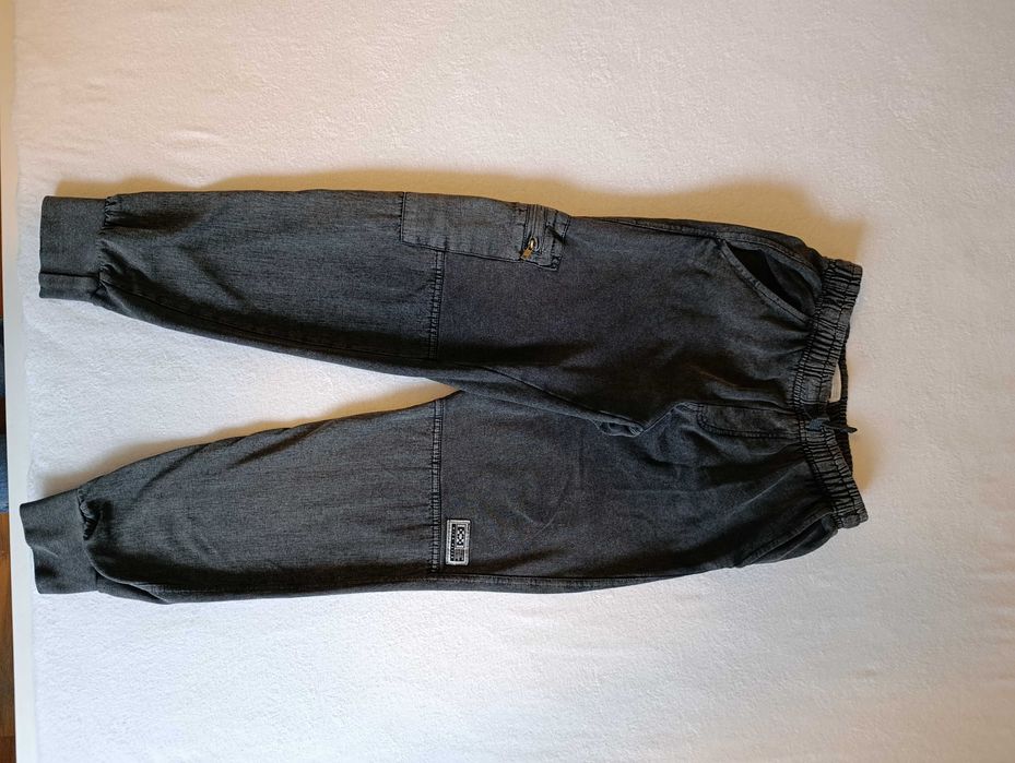 Zara. Spodnie chłopięce rozm. 152