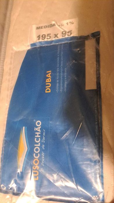 Cama individual dupla + 2 colchões