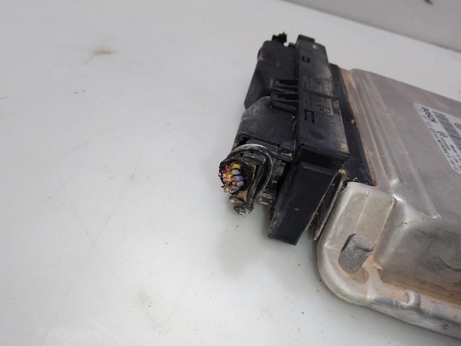 CENTRALINA MOTOR UCE VOLKSWAGEN POLO 2001 -030906032DT