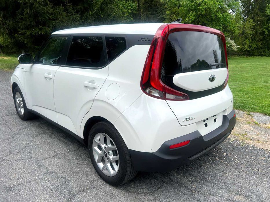 Kia Soul      2021