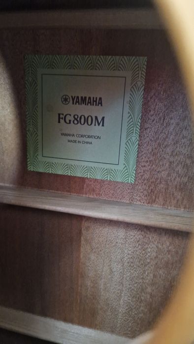 Guitarra Acústica Yamaha FG800M