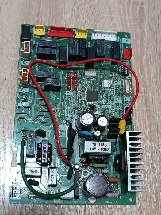 Плата керування EZ002FHUE-C для зовнішнього блоку Fujitsu AOY36RPA-1L
