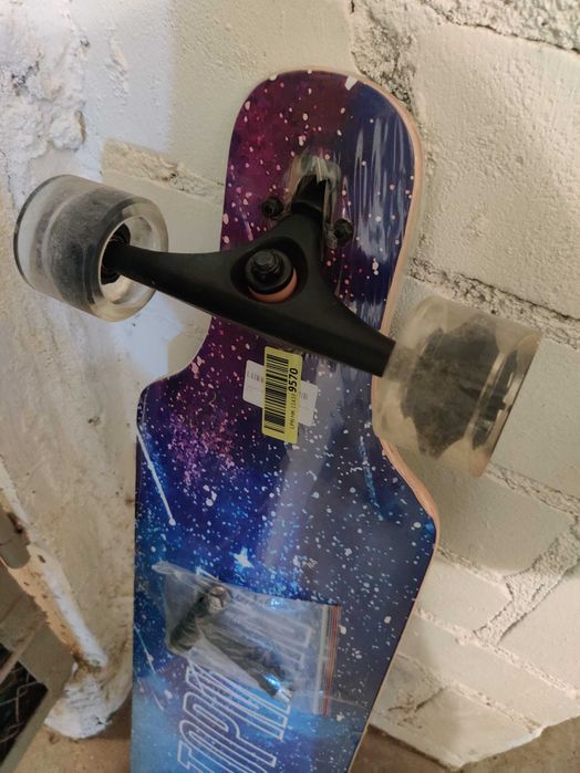 Młodzieżowa deska - longboard, nieużywana.