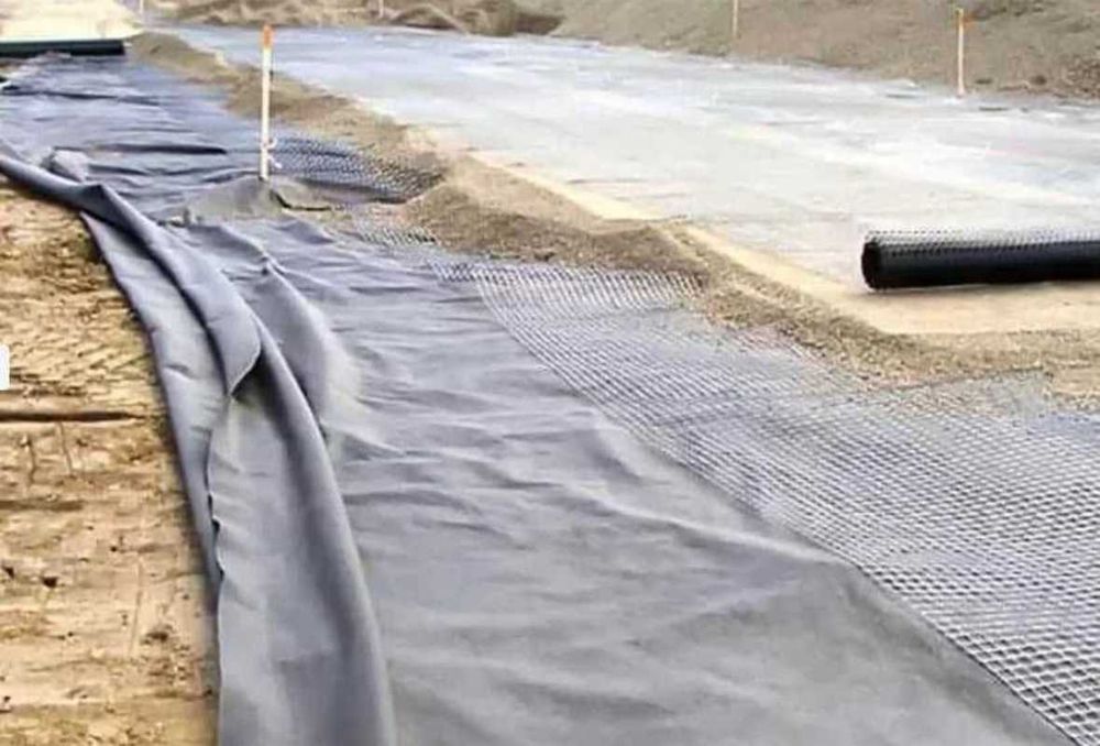 Geowłóknina Drogowa FVAT - WYPRZEDAŻ Szer 1-6m - NAJMOCNIEJSZA - 1m