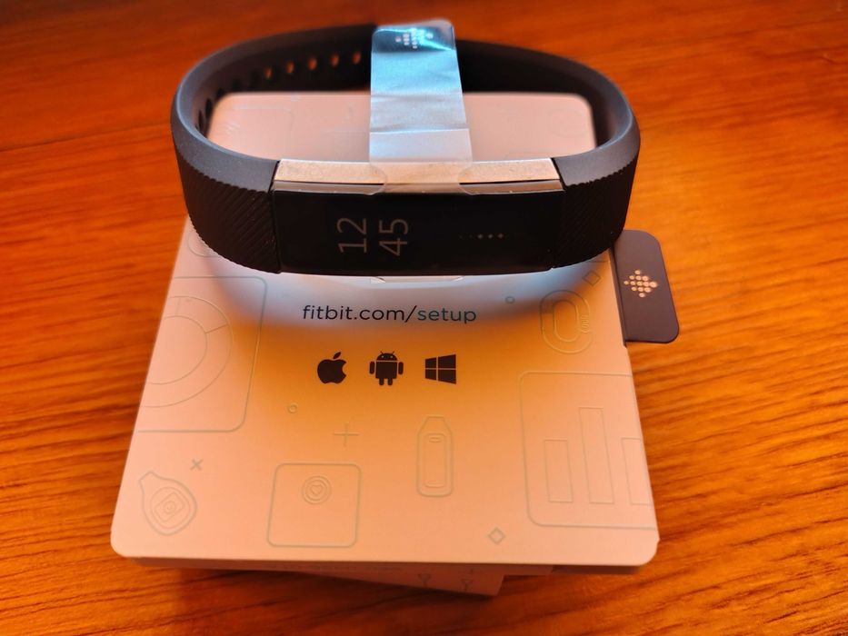 Zegarek sportowy smartwatch Fitbit ALTA