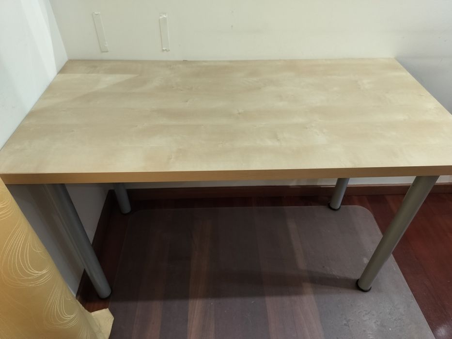 Mesa de trabalho IKEA