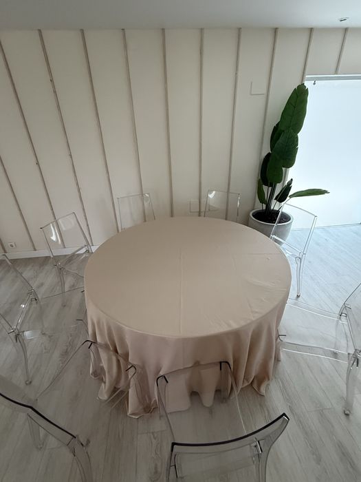 Cadeiras de acrílico transparente para eventos