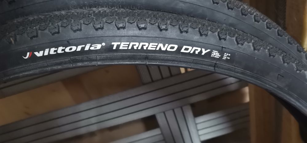 Pneu gravel 700x35C - 37-622