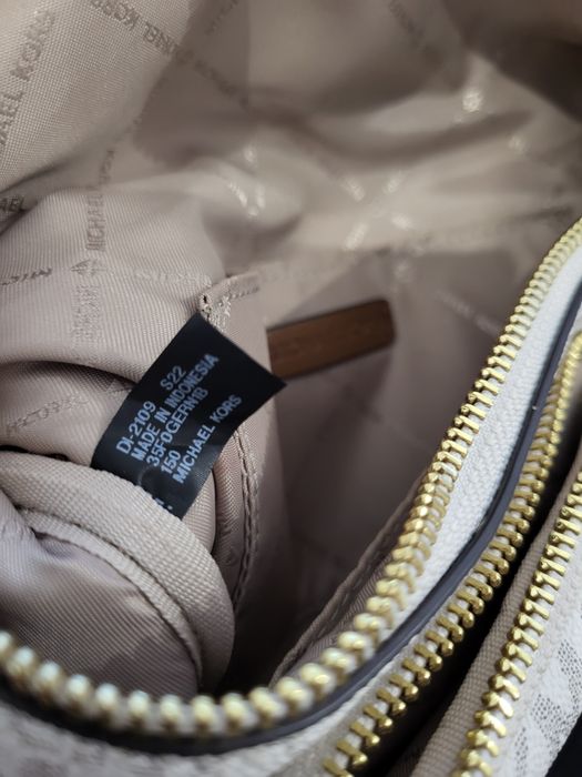 Michael Kors Erin torebka nerka saszetka monogram vanilia beżowa