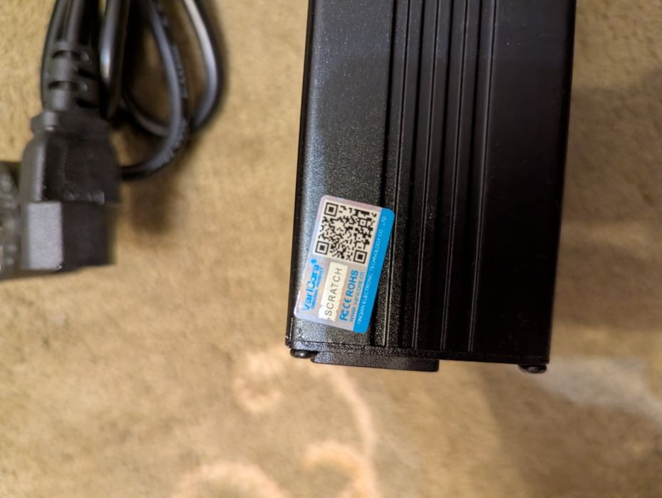 Зарядний пристрій 14.6V 20А для Lifepo4