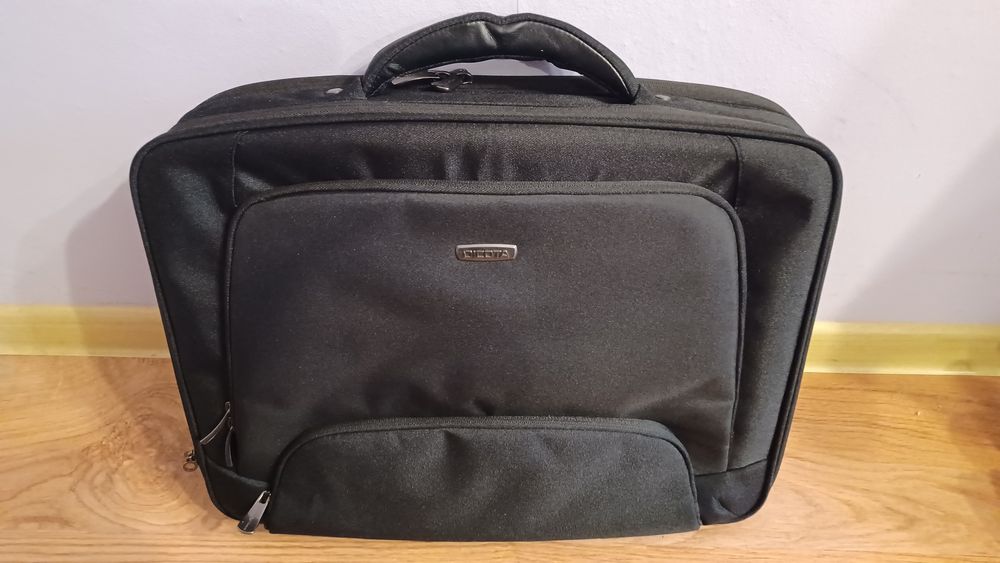 Nowa, markowa uniwersalna torba na laptopa Dicota, od 14" do 17",