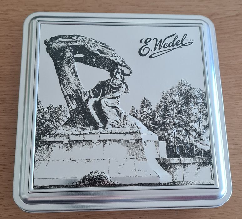 Caixa de lata com relevo WEDEL
