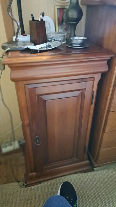 Movel antigo madeira trabalhada