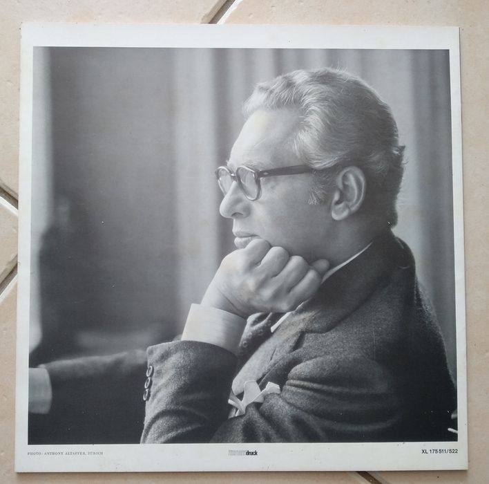 Coletânea de 12 LPs de concertos de piano de Mozart