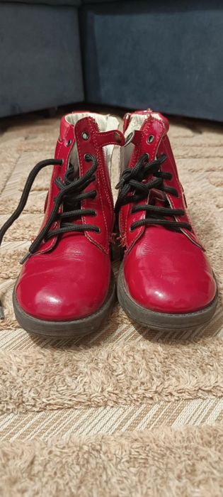 Trzewiki czerwone na zamek Primigi roz. 30 stan bdb - CCC