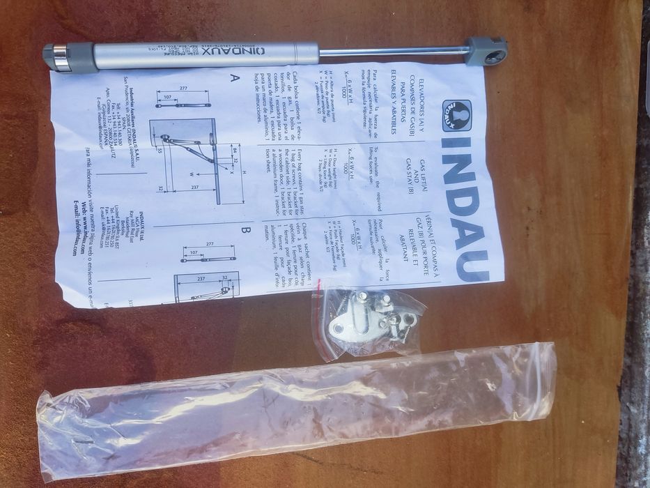 Amortecedores a gás para portas caravanas