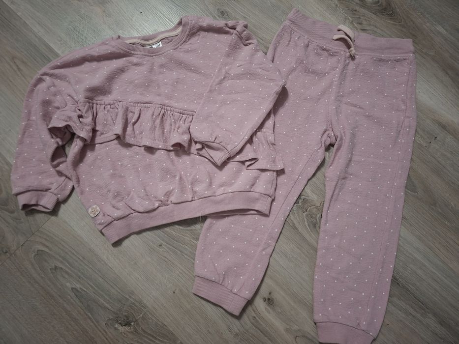 Paka ubrań r. 98 bluzy/swetry