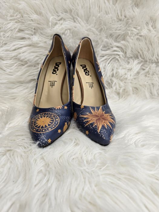 Кольорові туфлі на каблуці бренду Dogo