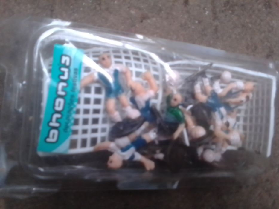 Conjunto de bonecos jogadores do porto novo para enfeites bolos aniver