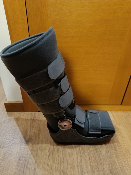 Bota Ortopédica articulada Orliman EST-086