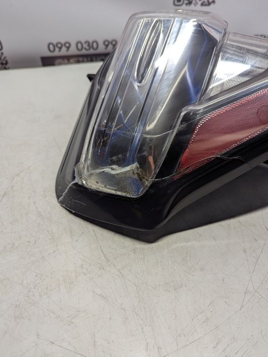 Задній лівий стоп Toyota 4Runner 5 рестайлінг 2014-2024 дефект