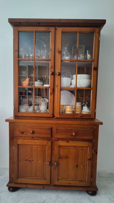 Louceiro em pinho, feito por medida