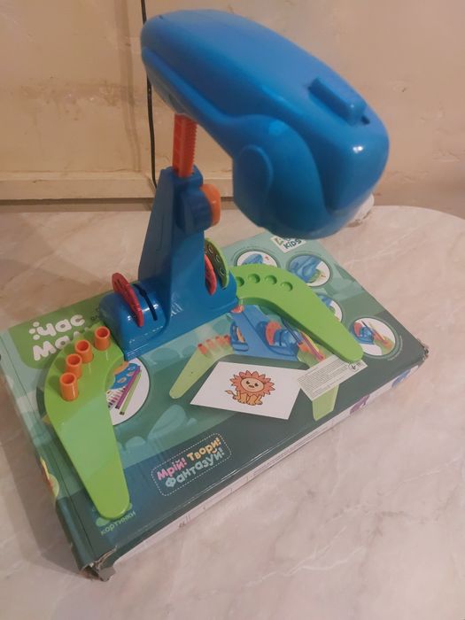 Проектор для  малювання для дітей