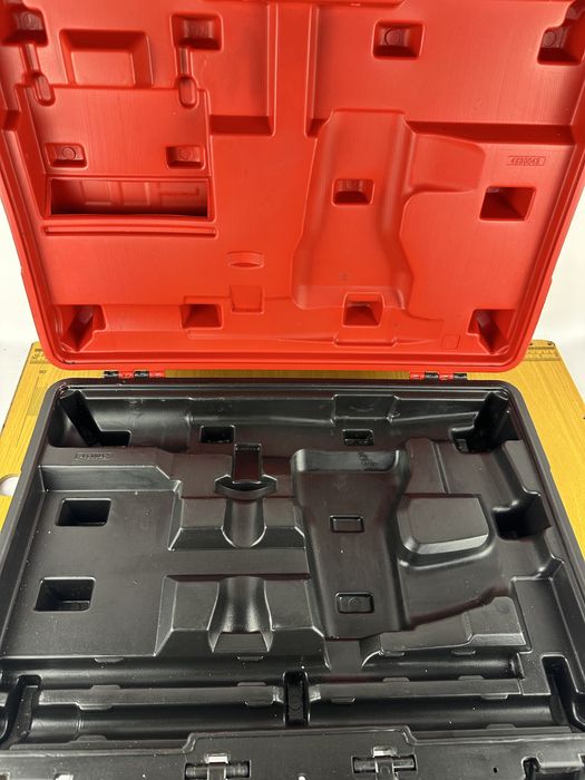 Професійний відбійний молоток Einhell TE-DH 12