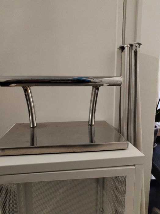 Apoio de pé para cadeira de cabeleireiro