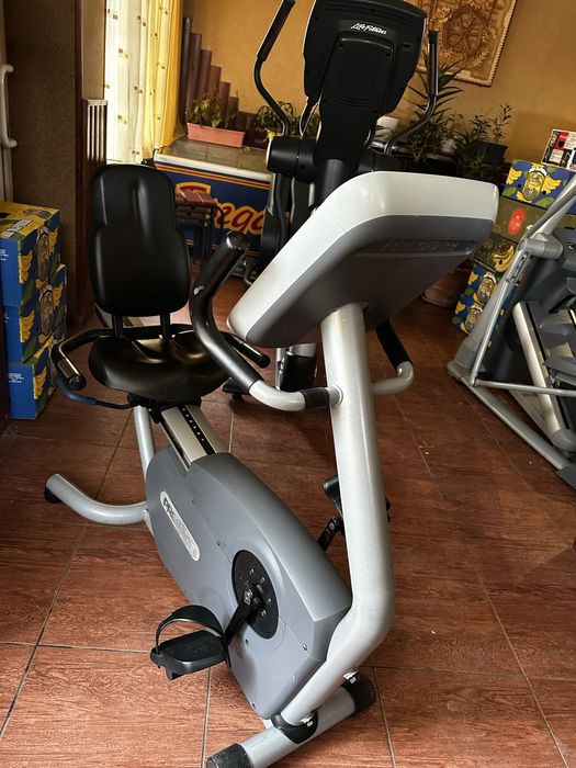 Професійний велотренажер Precor 846i Home Trainer