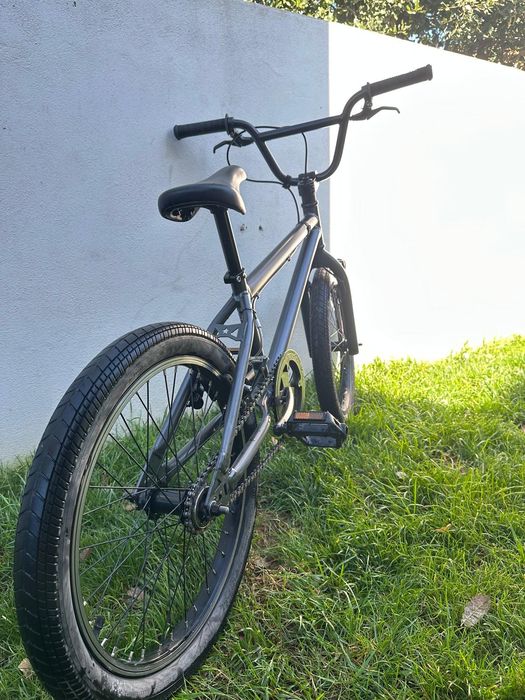 Bicicleta BMX 20"