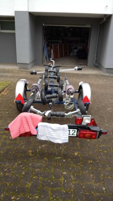 Przyczepa przyczepa do łodzi sportowych i motorowych podłodziowa do 5m