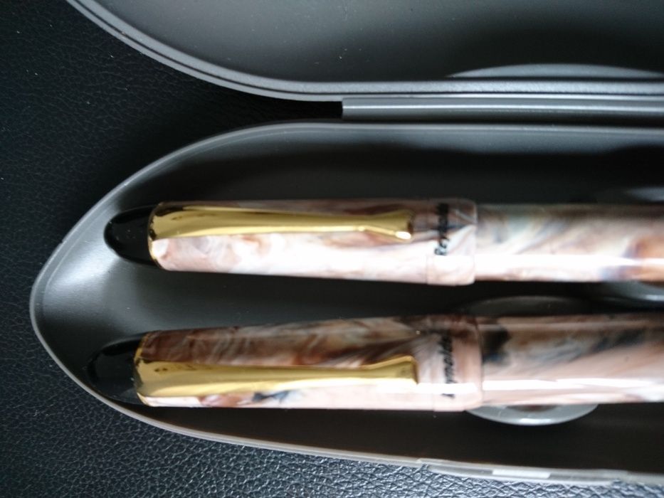 Conjunto 2 Canetas Reynolds + Isqueiro Mezrex