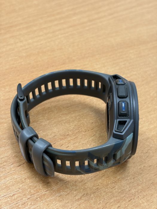 Garmin Instinct Surf Edition годинник гармін лімітована версія