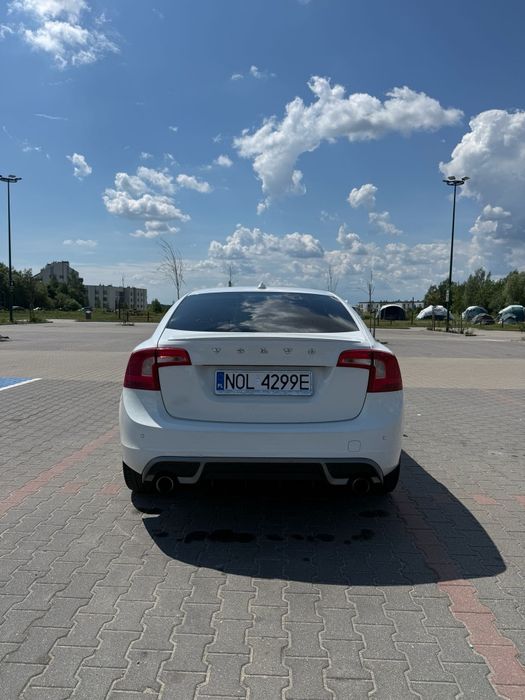 Volvo s60 R Desing