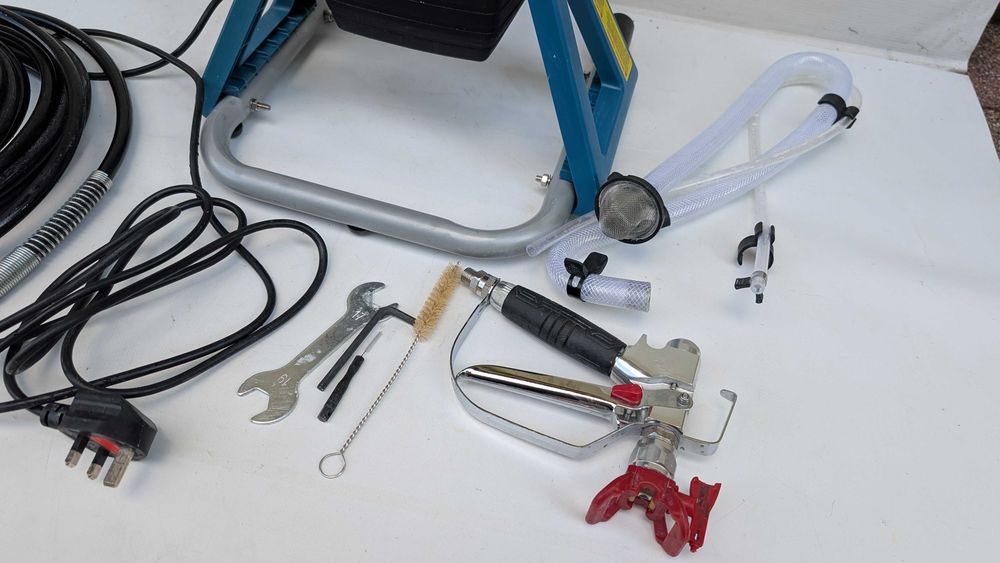 Pistolet malarski agregat Erbauer EAPS600