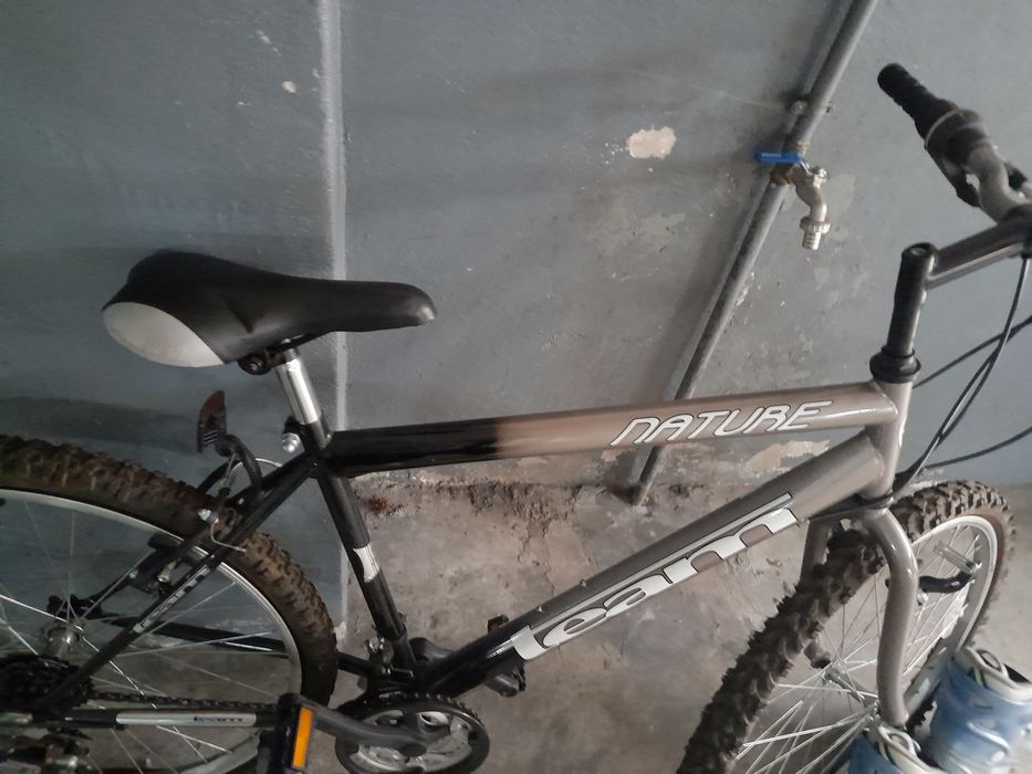 Bicicleta praticamente nova