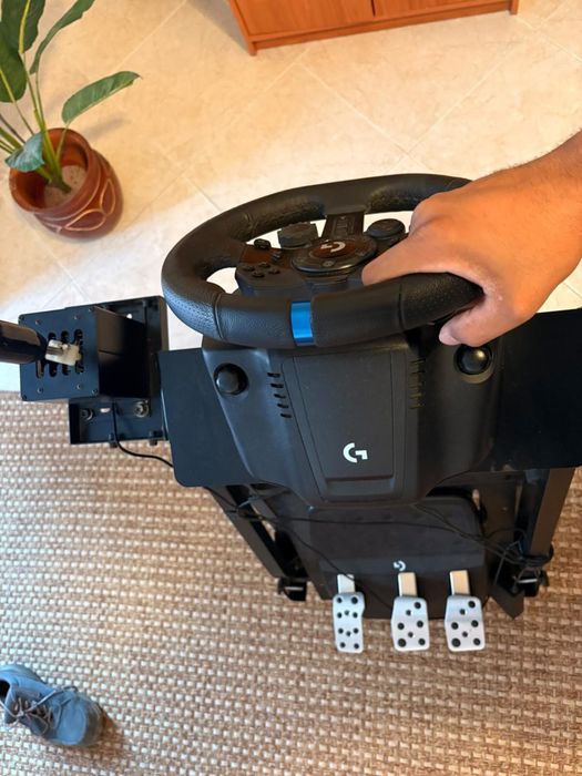 Volante Logitech G923 + Pedais + Câmbio + Base