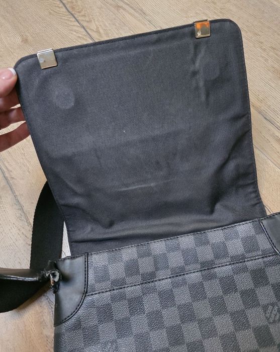 Torba listonoszka Louis Vuitton District Damier Graphite LV League PM Black Canvas