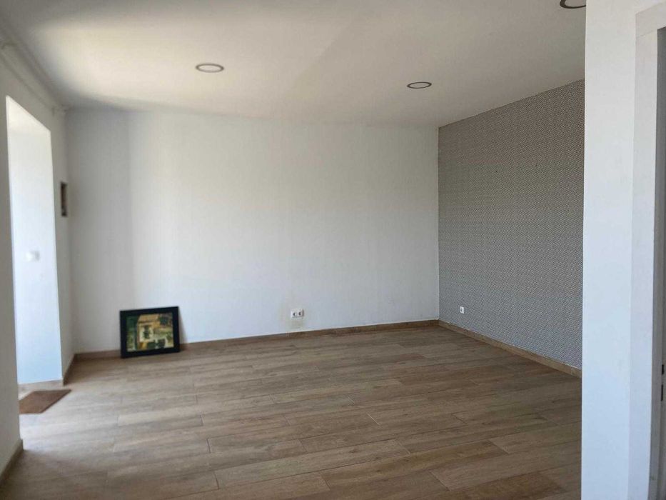 Espaço comercial no Dafundo