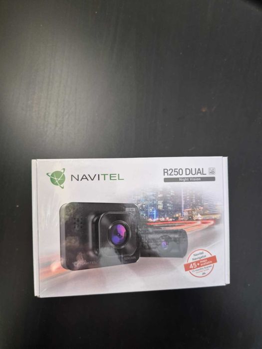 Kamerka Navitel R250 Dual