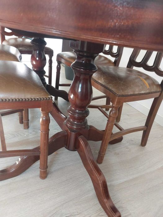 Mesa de jantar 6 lugares + 4 cadeiras