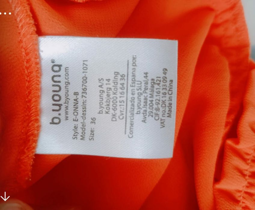 Bluzka pomarańczowy roz S firma b.yung