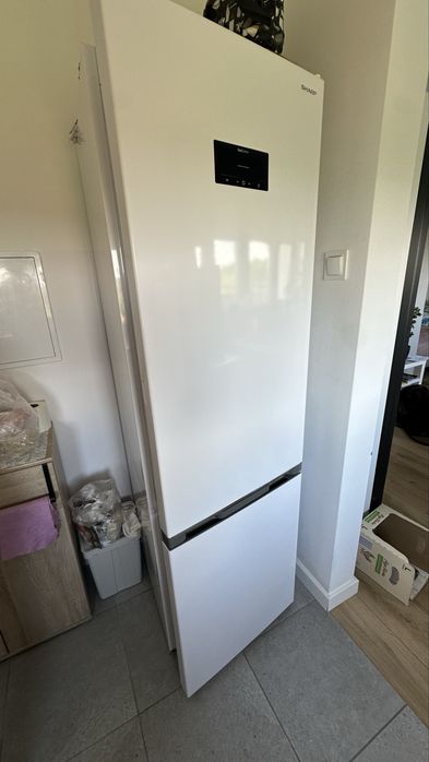 Lodowka jak nowa Sharp 180 cm